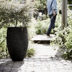 Capi Europe - Vaas Elegant Deluxe Rib NL - 56x84 - Zwart - Voor Binnen En Buiten - KBLR1132 -Tuinwinkel Voor Buitenartikelen 1200x1200 1026