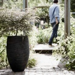 Capi Europe - Vaas Elegant Deluxe Rib NL - 45x72 - Zwart - Voor Binnen En Buiten - KBLR1138 -Tuinwinkel Voor Buitenartikelen 1200x1200 1105