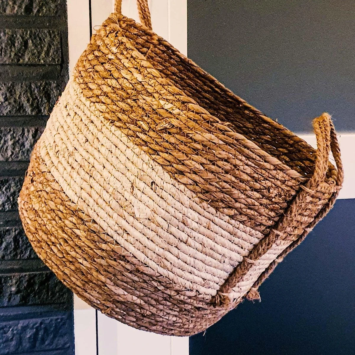 Merkloos Plantenmand 30x22cm Naturel Bruin – Multifunctionele Mand – Handgemaakt – Planten-houder – Planten Accessoires – Planten Mand 5 Merkloos Plantenmand 30x22cm Naturel Bruin – Multifunctionele Mand – Handgemaakt – Planten-houder – Planten Accessoires – Planten Mand - Afbeelding 5