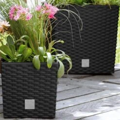 Prosperplast Kunststof Rato Rotan Bloempot/plantenpot Met Binnenpot Antraciet 40 Cm - Bloempotten Voor Binnen En Buiten -Tuinwinkel Voor Buitenartikelen 1200x1200 1304