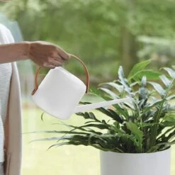 Elho B.for Soft Gieter 30 - Gieter Voor Binnenaccessoires - Ø 31.3 X H 0.0 Cm - Wit/Wit 10 Elho B.for Soft Gieter 30 - Gieter Voor Binnenaccessoires - Ø 31.3 X H 0.0 Cm - Wit/Wit -Tuinwinkel Voor Buitenartikelen 1200x1200 233