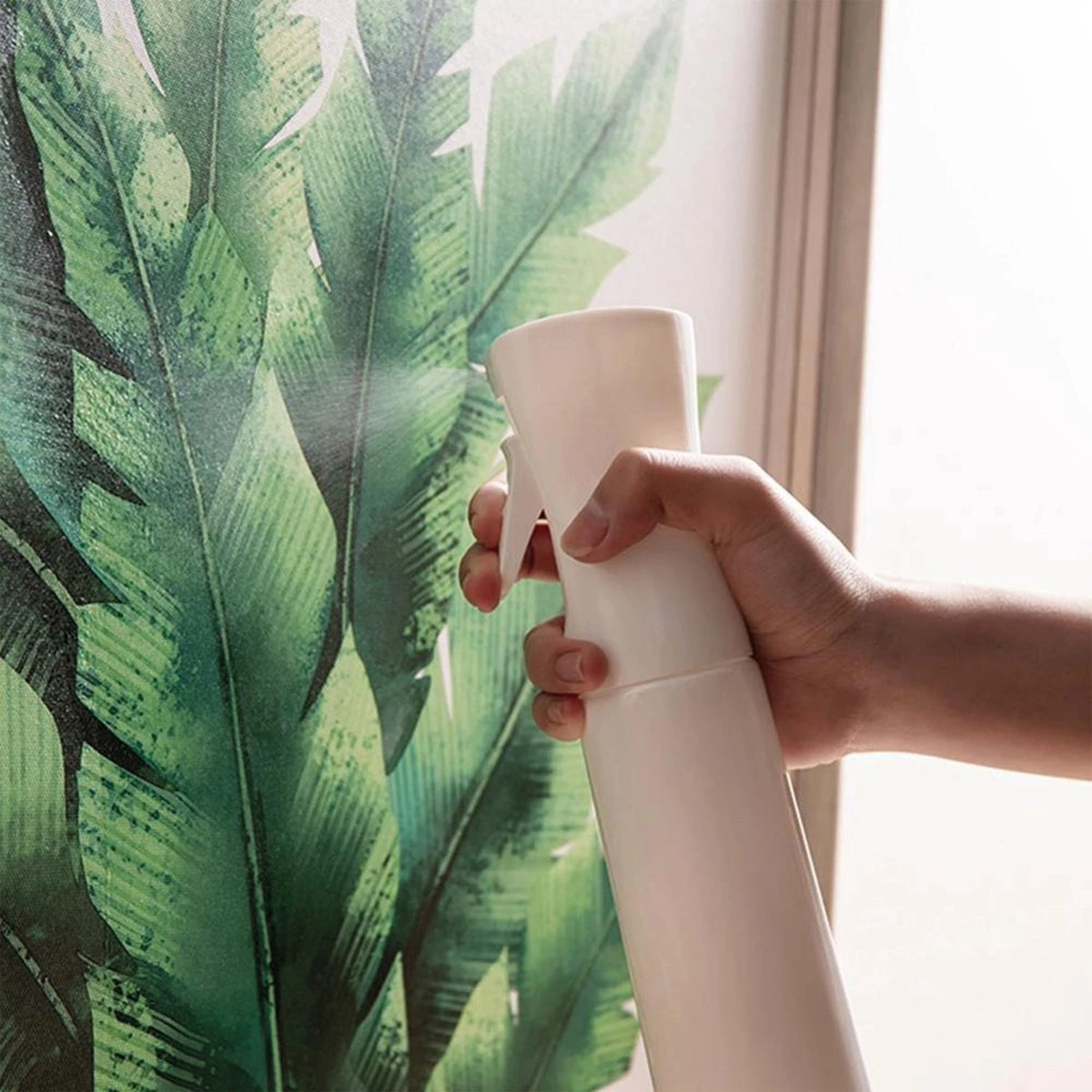 Hairspray - Mist Haarspray - 500ml - Zwart - Waterspuit - Water Verstuiver 2 Hairspray - Mist Haarspray - 500ml - Zwart - Waterspuit - Water Verstuiver - Afbeelding 2