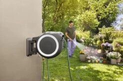 GARDENA - Wandslangenbox RollUp M/L Wit - 25 Meter Slang 8 GARDENA - Wandslangenbox RollUp M/L Wit - 25 Meter Slang -Tuinwinkel Voor Buitenartikelen 1200x795 1