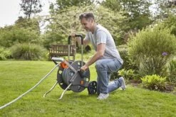 GARDENA - AquaRoll L CleverRoll L Easy Set Slangenwagen - Maximaal 50 Meter - Verstelbare Handgreep 15 GARDENA - AquaRoll L CleverRoll L Easy Set Slangenwagen - Maximaal 50 Meter - Verstelbare Handgreep -Tuinwinkel Voor Buitenartikelen 1200x800 50