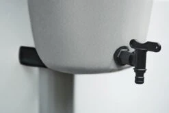 Elho Green Basics Rain Catcher 33 - Regenton Voor Balkonbuiten - Ø 33.5 X H 73.5 Cm - Grijs/Living Concrete -Tuinwinkel Voor Buitenartikelen 1200x800 98