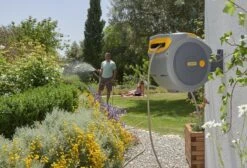 Hozelock AutoReel Slangenhouder / Wandslangbox 20m - Ø12,5mm -Tuinwinkel Voor Buitenartikelen 1200x816 1