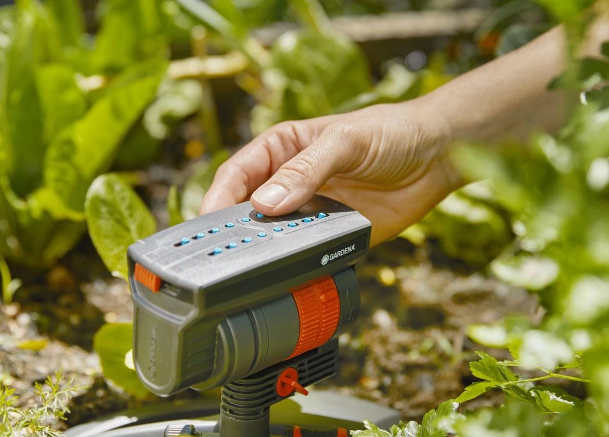 GARDENA - Zwenksproeier AquaZoom Compact - Tuinsproeier - 9 Tot 216 M² 13 GARDENA - Zwenksproeier AquaZoom Compact - Tuinsproeier - 9 Tot 216 M² - Afbeelding 13