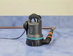 Gardena Dompelpomp 9000 Rvs 24,2 X 28,3 Cm Zwart/grijs 13 Gardena Dompelpomp 9000 Rvs 24,2 X 28,3 Cm Zwart/grijs -Tuinwinkel Voor Buitenartikelen 1200x913