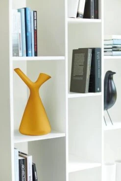 Elho Plunge Gieter 20 - Gieter Voor Binnenaccessoires - Ø 15.0 X H 29.5 Cm - Geel/Oker 7 Elho Plunge Gieter 20 - Gieter Voor Binnenaccessoires - Ø 15.0 X H 29.5 Cm - Geel/Oker -Tuinwinkel Voor Buitenartikelen 800x1200 17