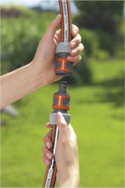 GARDENA - Slangkoppeling - 1 Ingang - Slangverlening 7 GARDENA - Slangkoppeling - 1 Ingang - Slangverlening -Tuinwinkel Voor Buitenartikelen 800x1200 6