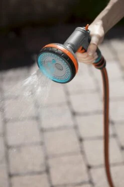 GARDENA - Comfort Broeskop - 5 Straalsoorten - Grijs -Tuinwinkel Voor Buitenartikelen 800x1200 60