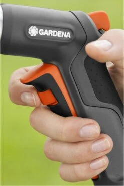 GARDENA - Premium Reinigingssproeier Spuitpistool - Metaal - Voor Reiniging En Bewatering -Tuinwinkel Voor Buitenartikelen 801x1200 3